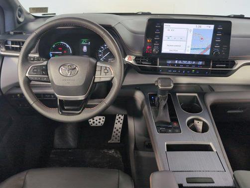 2021 Toyota Sienna XSE 7 Passenger