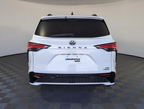 2021 Toyota Sienna XSE 7 Passenger