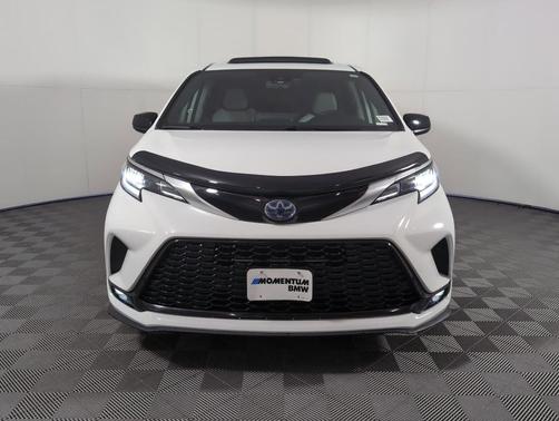 2021 Toyota Sienna XSE 7 Passenger