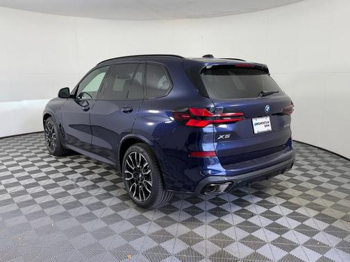 Tanzanite Blue II Metallic 2026 BMW X5 PHEV xDrive50e