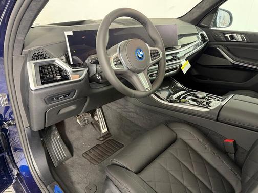 Tanzanite Blue II Metallic 2026 BMW X5 PHEV xDrive50e