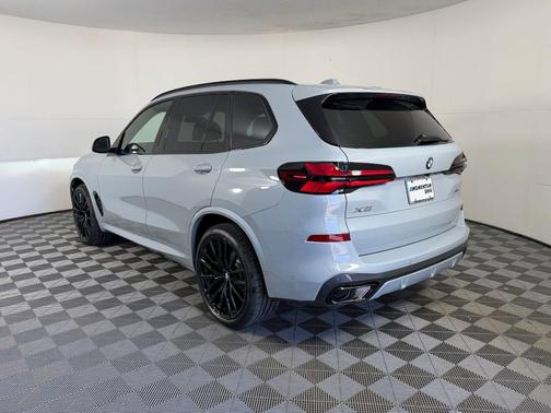 Brooklyn Gray Metallic 2026 BMW X5 sDrive40i