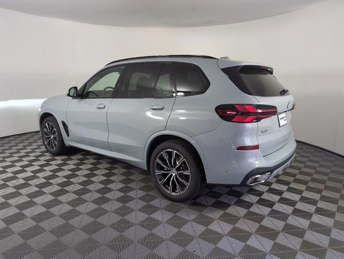 2026 BMW X5 sDrive40i