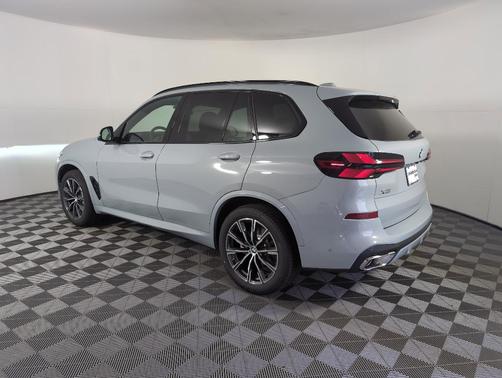 2026 BMW X5 sDrive40i