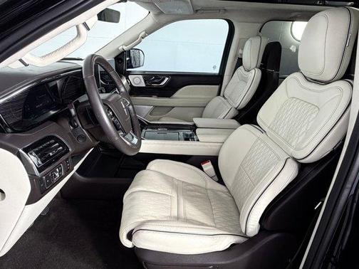 Black 2022 Lincoln Navigator Black Label