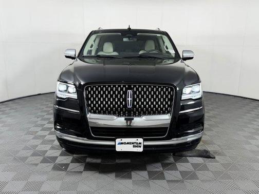 Black 2022 Lincoln Navigator Black Label