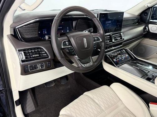 Black 2022 Lincoln Navigator Black Label