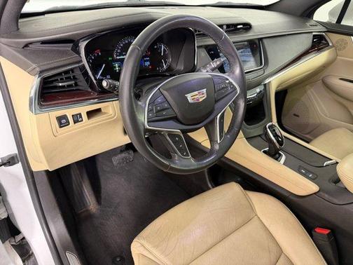 2018 Cadillac XT5 Premium Luxury