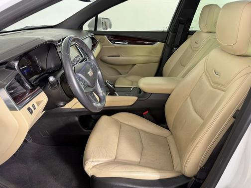 2018 Cadillac XT5 Premium Luxury