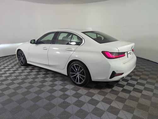 2020 BMW 330 i