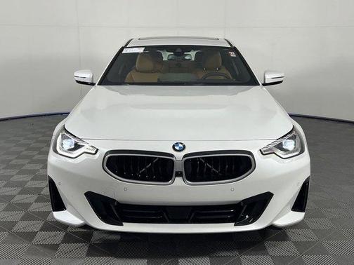 2025 BMW 230 i