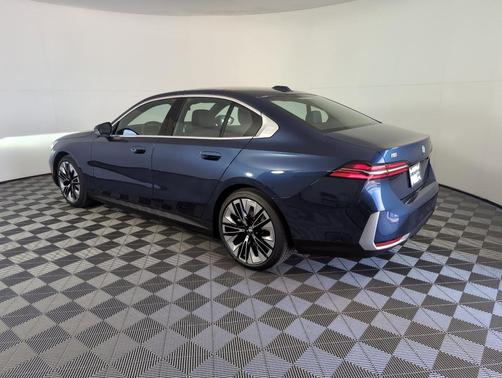 2026 BMW i5 eDrive40