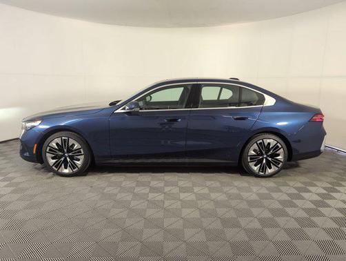 2026 BMW i5 eDrive40
