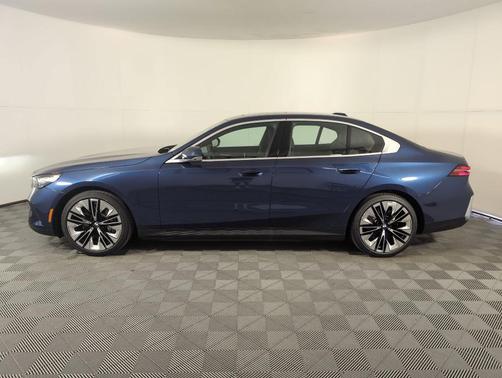 2026 BMW i5 eDrive40