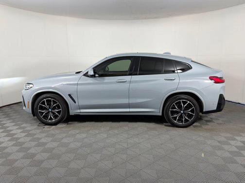 2022 BMW X4 xDrive30i