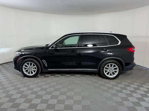 Jet Black 2019 BMW X5 xDrive40i