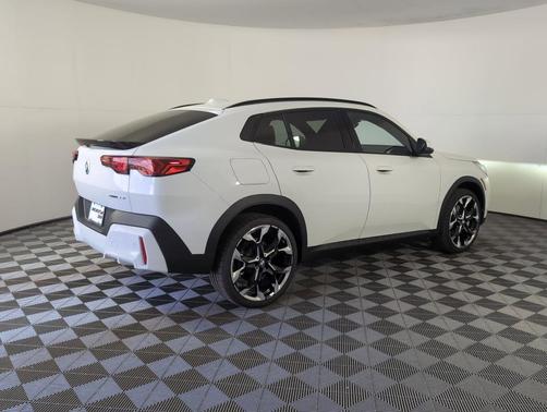 2026 BMW X2 xDrive28i