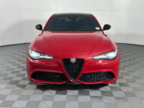 2024 Alfa Romeo Giulia Veloce