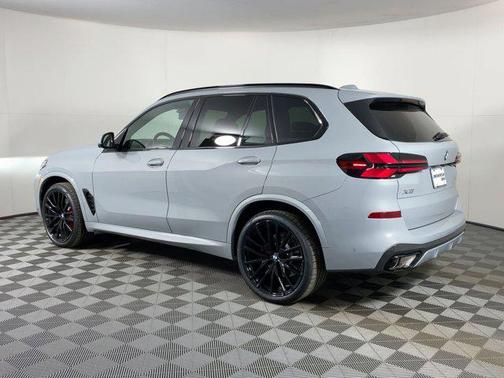 2026 BMW X5 sDrive40i