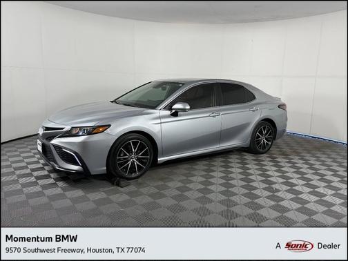 Gray 2022 Toyota Camry SE
