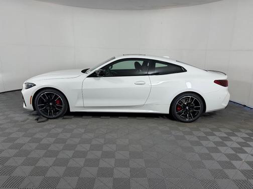 Alpine White 2027 BMW M440 i