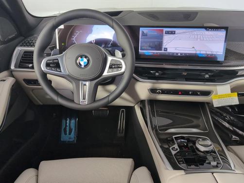 2026 BMW X7 M60i