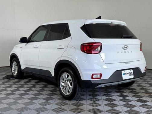 2021 Hyundai VENUE SE