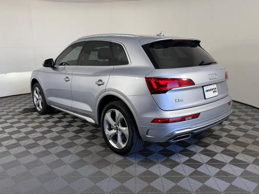 2022 Audi Q5 45 S line Premium Plus
