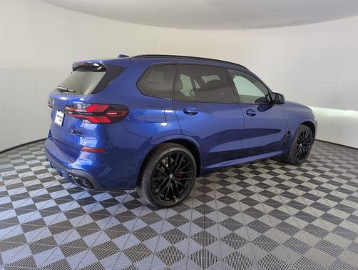 2026 BMW X5 M60i