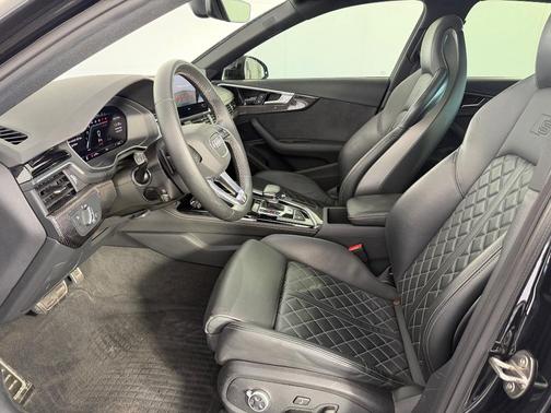 Mythos Black Metallic 2022 Audi S4 3.0T Premium Plus