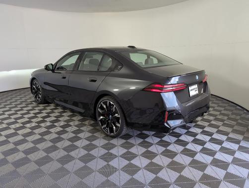 2025 BMW i5 eDrive40