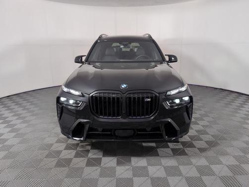 2026 BMW X7 M60i