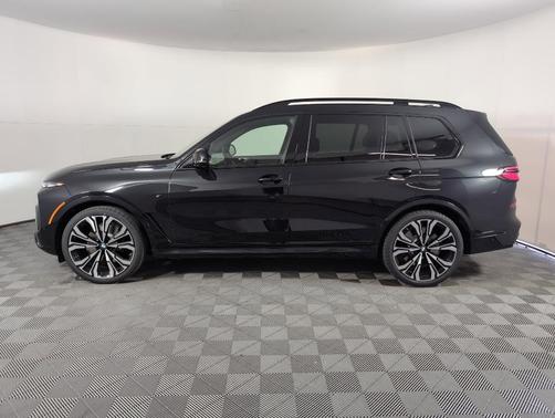 2026 BMW X7 M60i