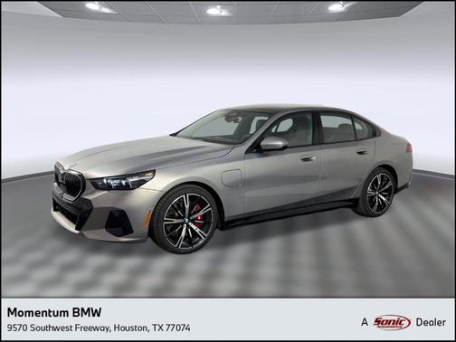 2026 BMW 550e xDrive