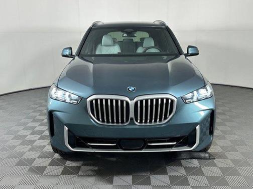 Blue Ridge Mountain Metallic 2026 BMW X5 sDrive40i