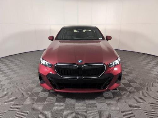 2026 BMW 550e xDrive