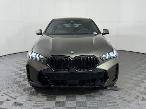Manhattan Green Metallic 2026 BMW X6 xDrive40i