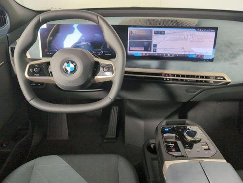 2026 BMW iX xDrive45