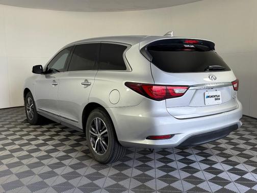 2017 INFINITI QX60 Base