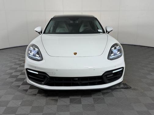 2021 Porsche Panamera RWD