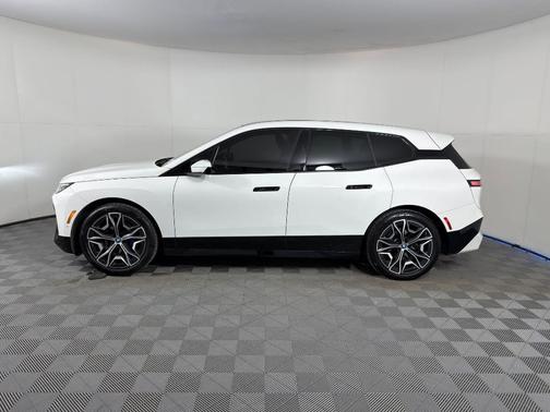 2023 BMW iX xDrive50