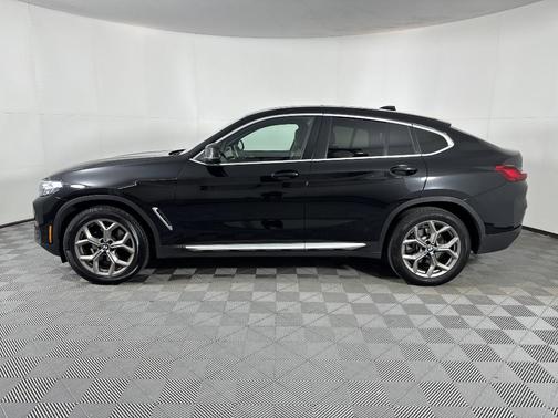 2024 BMW X4 xDrive30i