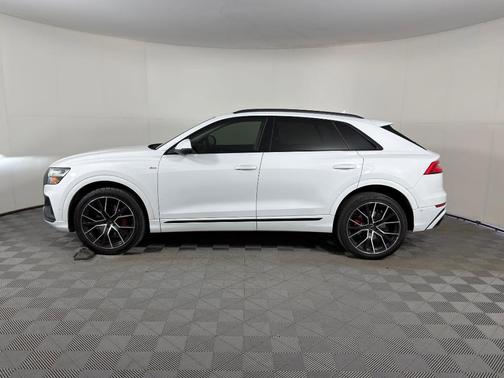 2020 Audi Q8 55 Premium Plus
