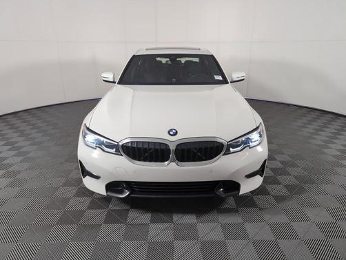 2020 BMW 330 i