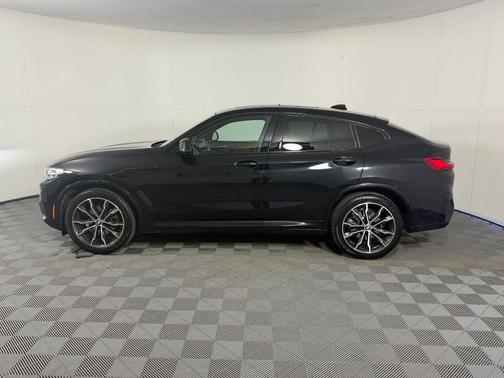 Black Sapphire Metallic 2024 BMW X4 xDrive30i