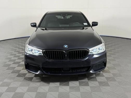 2019 BMW 540 i