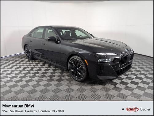 2025 BMW 750e xDrive