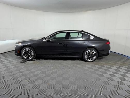 2026 BMW i5 eDrive40