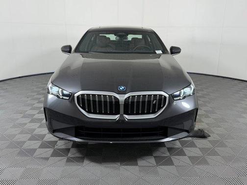 2026 BMW i5 eDrive40