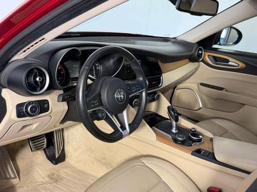 2019 Alfa Romeo Giulia Ti